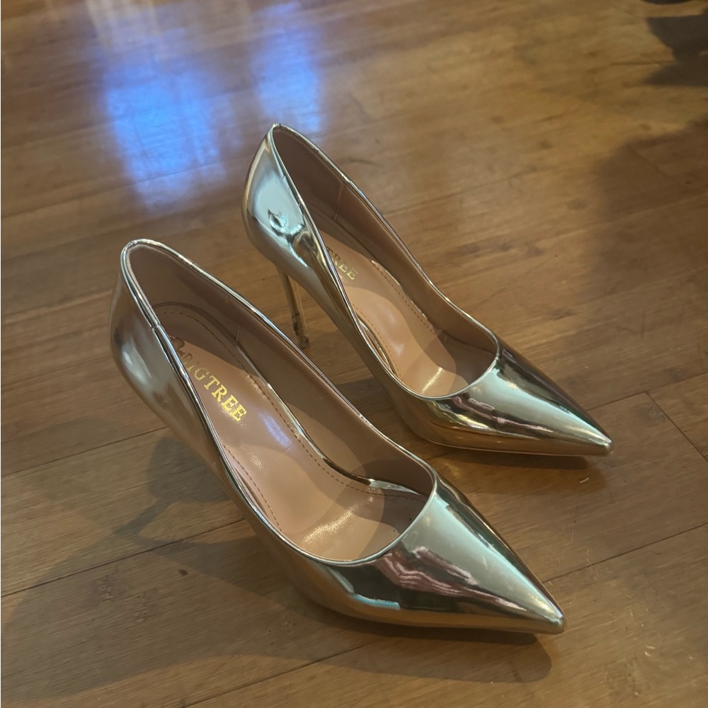 Women's Gold Heels
